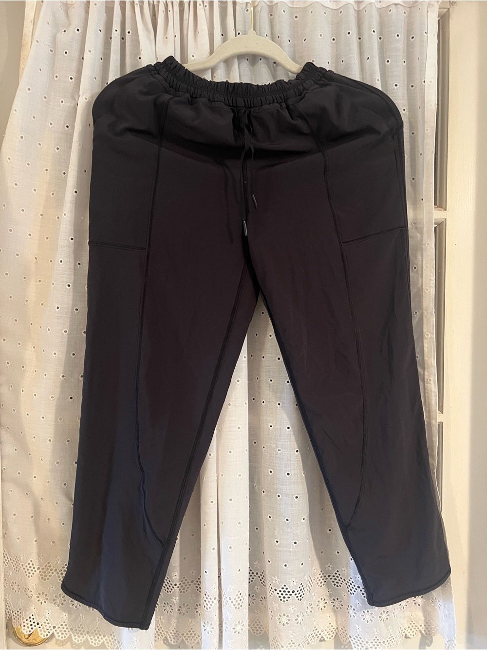 Lululemon Jogger Pants Black Women’s Size 2 Stretch Drawstring Waist - Picture 2 of 5